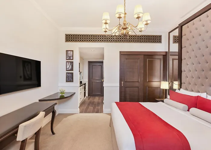 Dukes The Palm, A Royal Hideaway Hotel